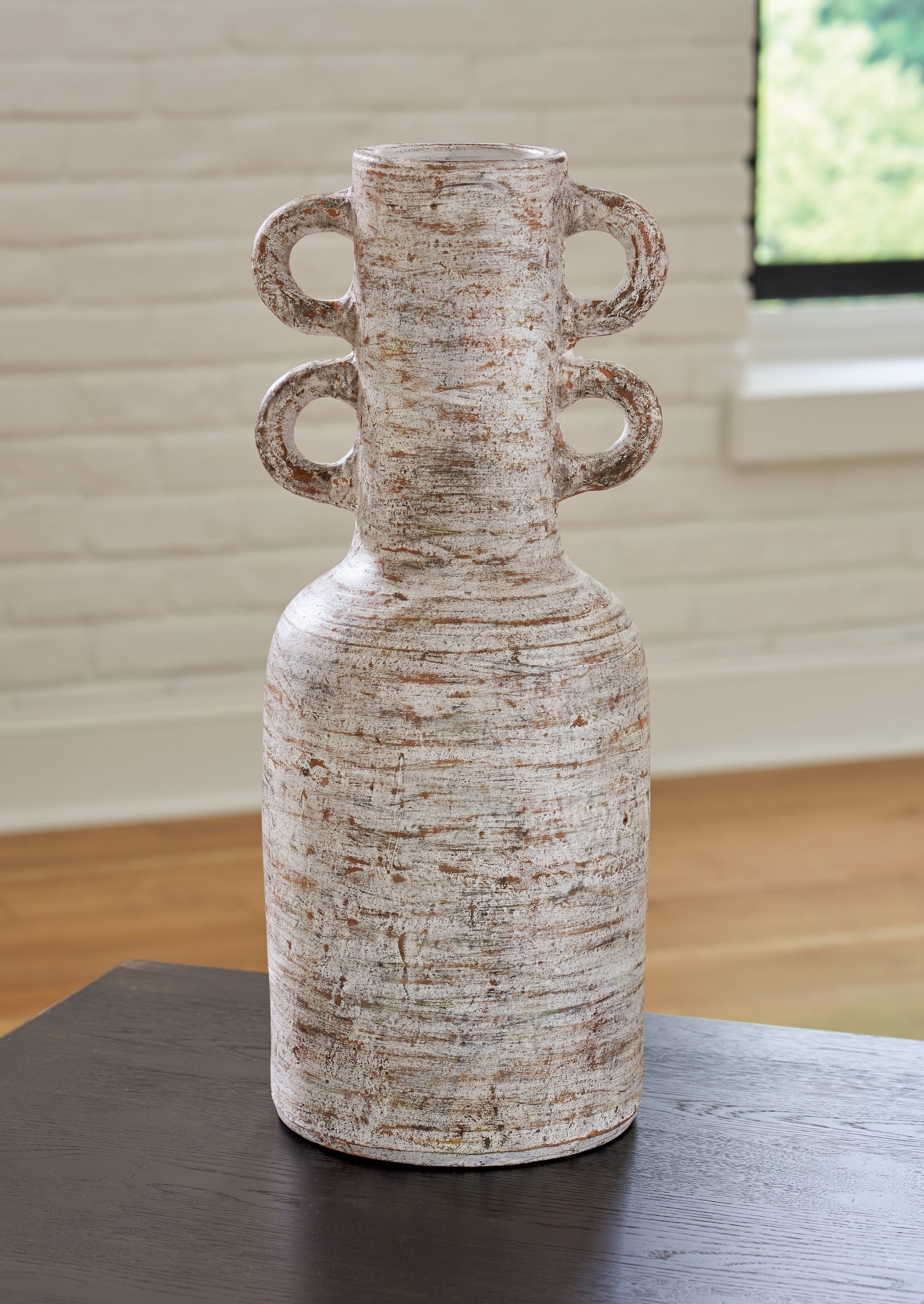 Cassel Furniture Outlet - Ashley Furniture - Wellbridge Vase - Vase / Distressed White - A2000609