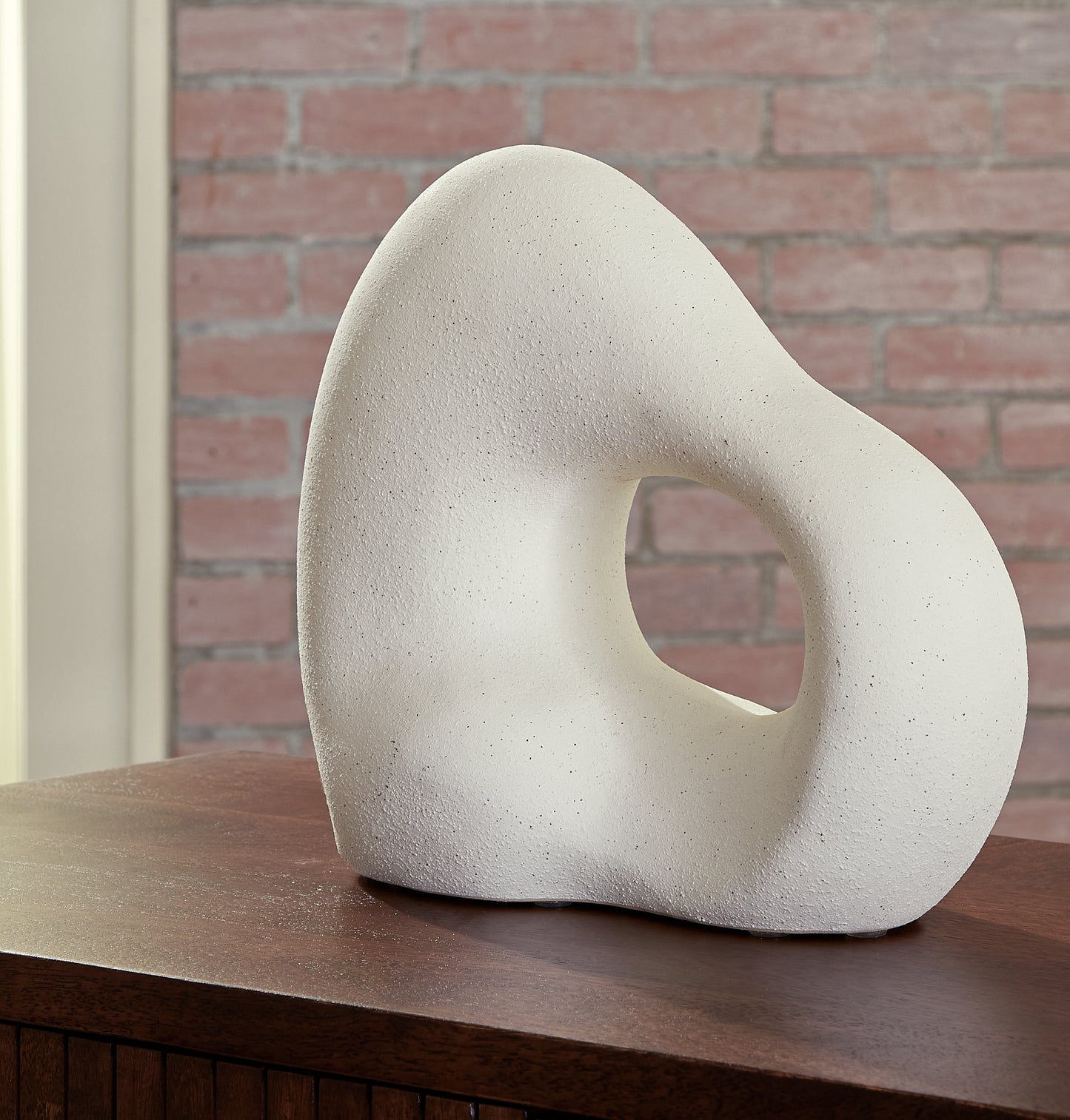 Cassel Furniture Outlet - Ashley Furniture - Arthrow Sculpture - Sculpture / Off White - A2000649