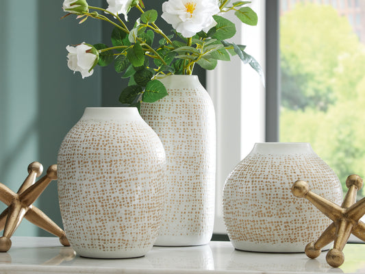 Cassel Furniture Outlet - Ashley Furniture - Vinburn Accessory Set (Set of 5) - Accessory Set (5/CN) / White/Gold Finish - A2C00213