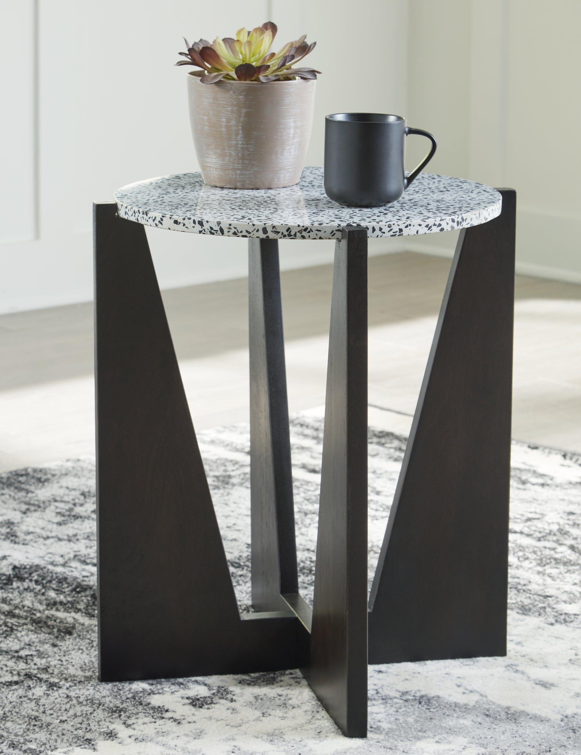 Cassel Furniture Outlet - Ashley Furniture - Tellrich Accent Table - Accent Table / Black/White - A4000616