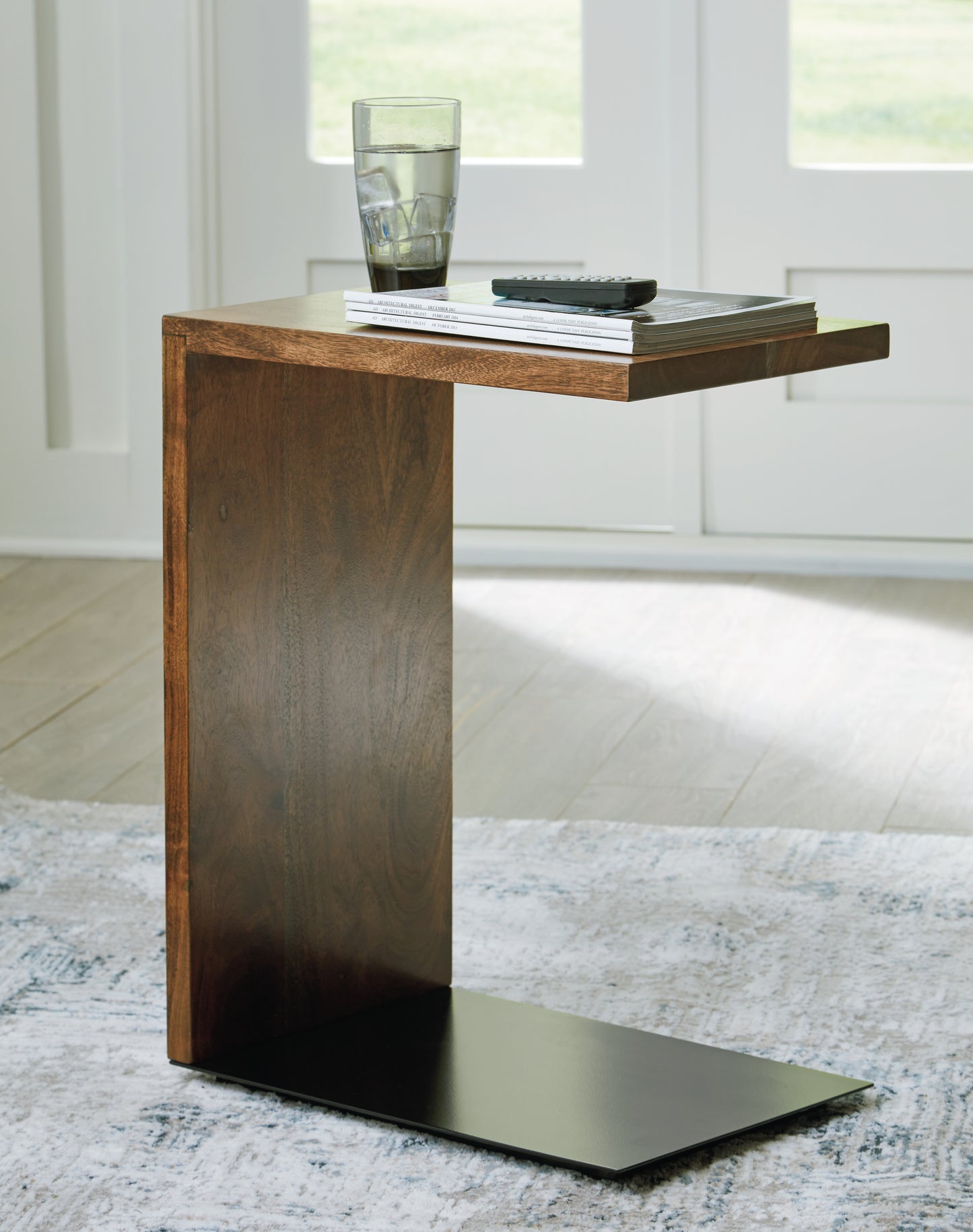 Cassel Furniture Outlet - Ashley Furniture - Wimshaw Accent Table - Accent Table / Brown/Black - A4000618