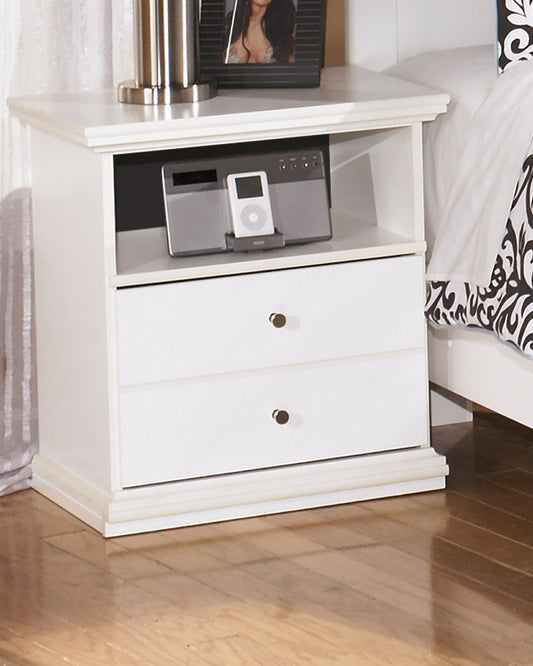 Cassel Furniture Outlet - Ashley Furniture - Bostwick Shoals Bedroom - King Panel Bed / White - B139B47