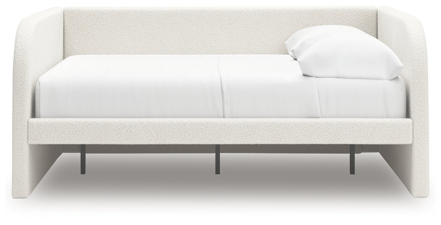 Arloster Bedroom