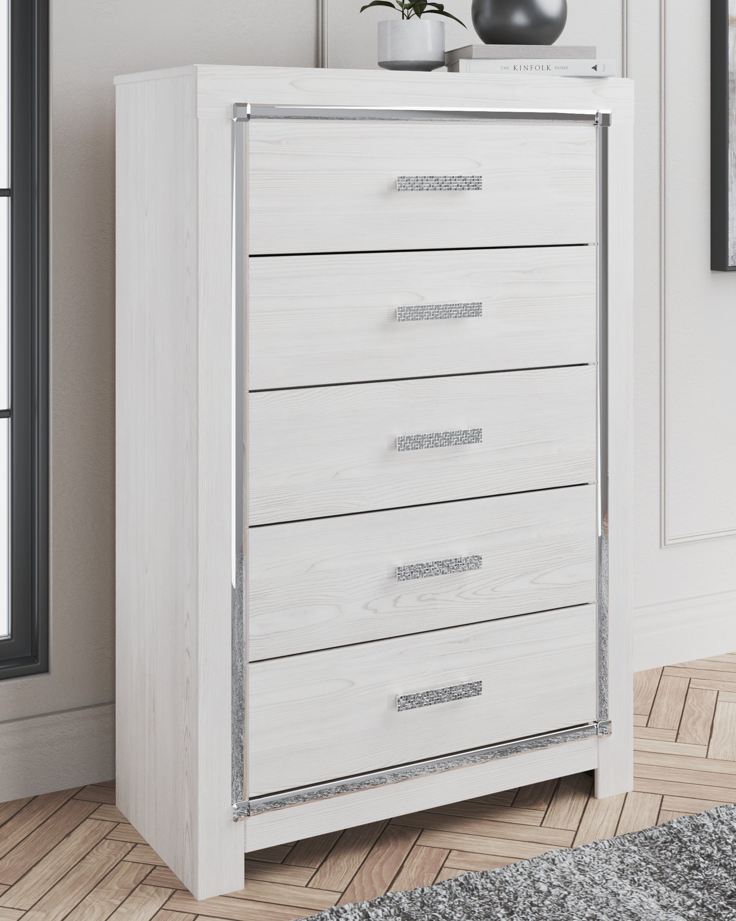 Cassel Furniture Outlet - Ashley Furniture - Altyra Bedroom - Five Drawer Chest / White - B2640-46