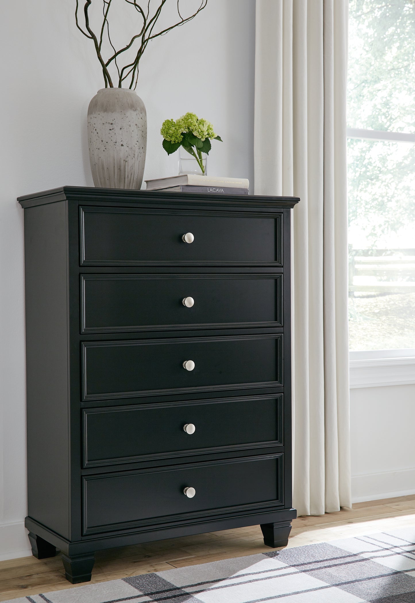 Cassel Furniture Outlet - Ashley Furniture - Lanolee Bedroom - Five Drawer Chest / Black - B687-46