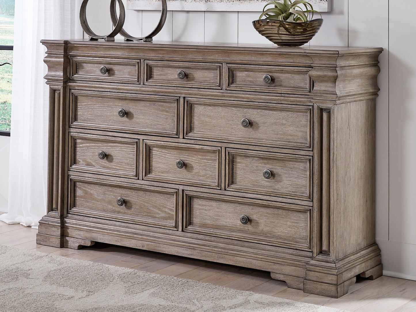 Cassel Furniture Outlet - Ashley Furniture - Blairhurst Bedroom - Dresser / Light Grayish Brown - B916-31