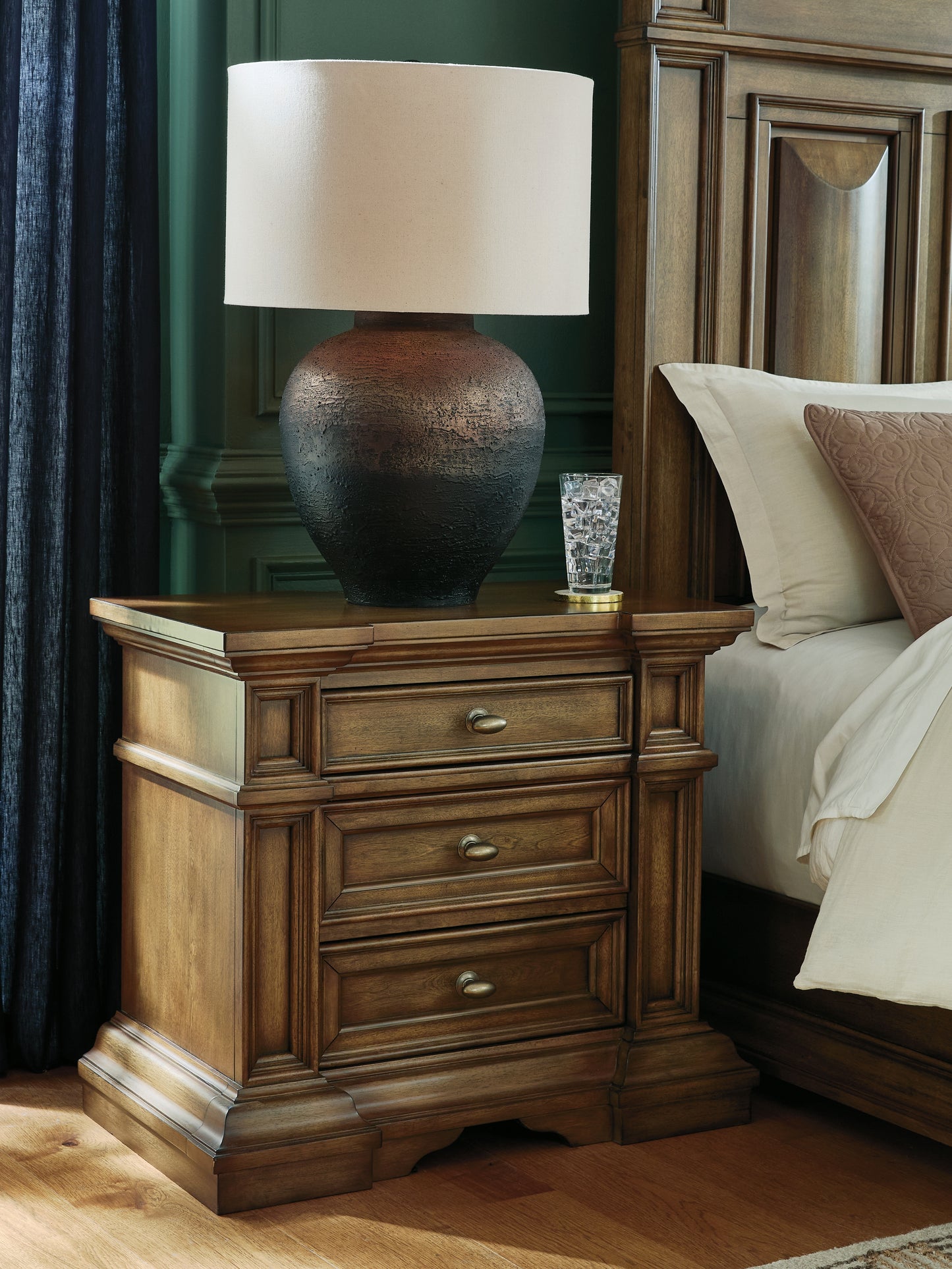 Cassel Furniture Outlet - Ashley Furniture - Frantanna Bedroom - Three Drawer Night Stand / Brown - PCB949-93