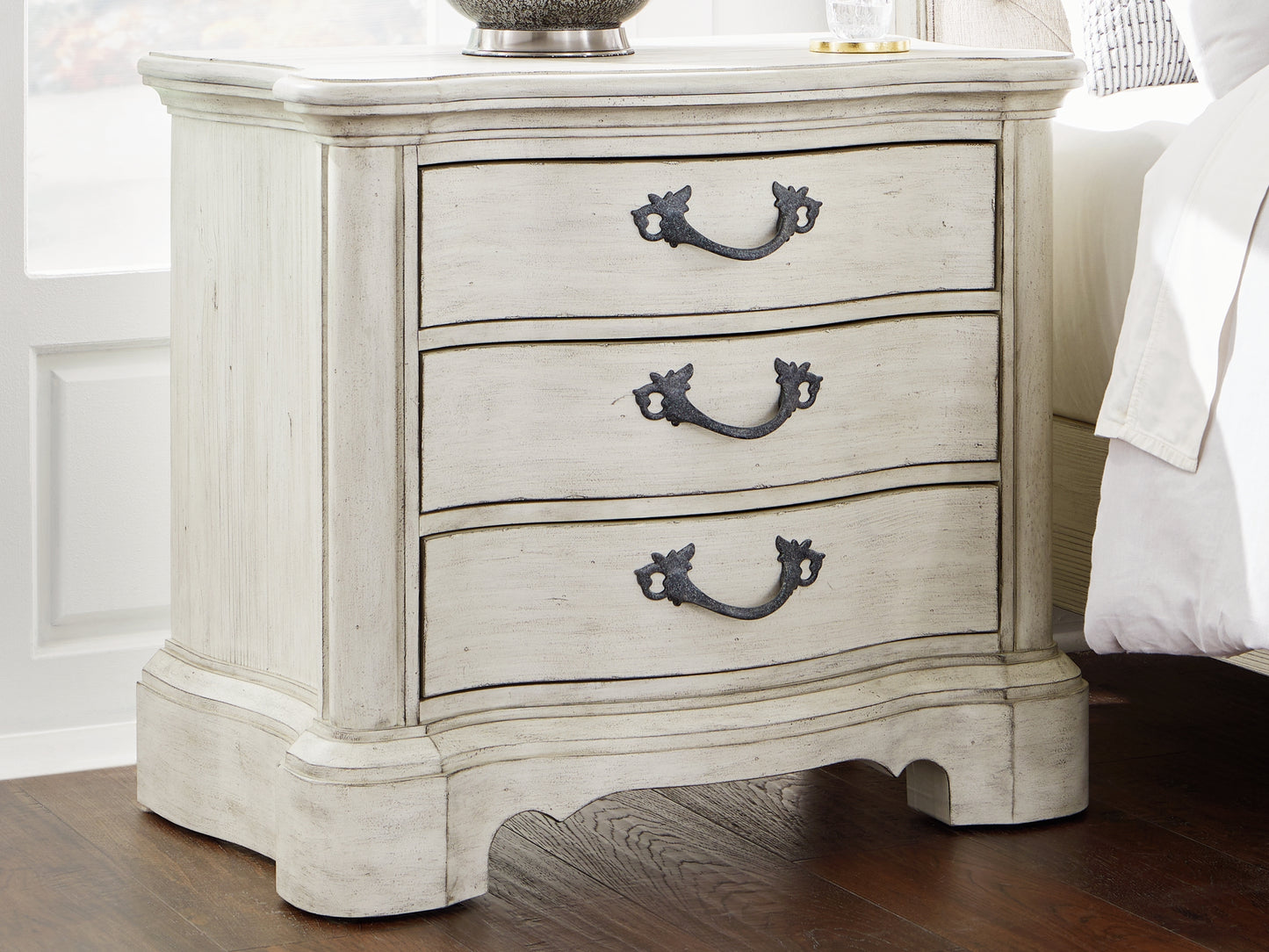 Cassel Furniture Outlet - Ashley Furniture - Arlendyne Bedroom - Three Drawer Night Stand / Antique White - B980-93