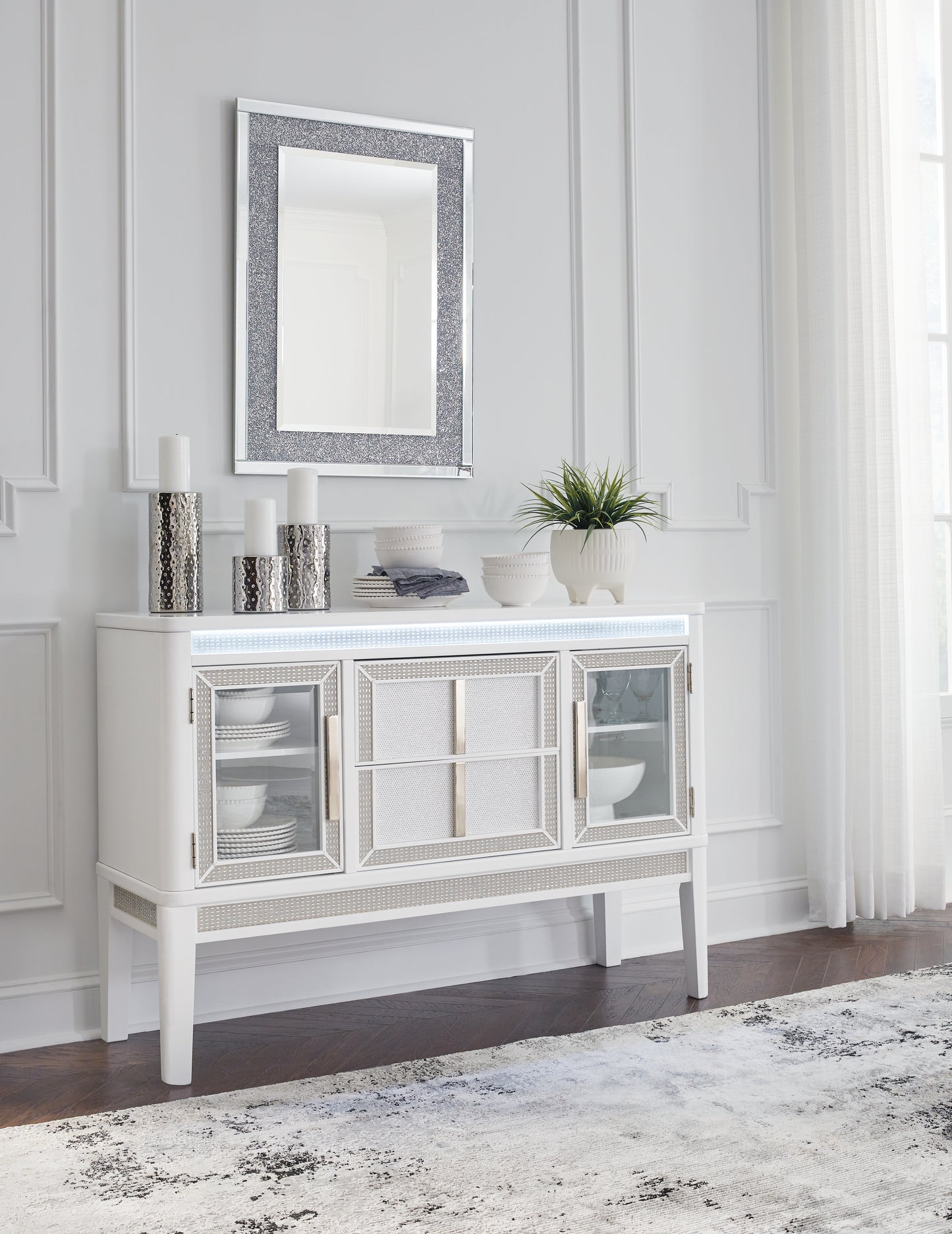 Cassel Furniture Outlet - Ashley Furniture - Chalanna Dining Room - Dining Room Server / White - D822-60