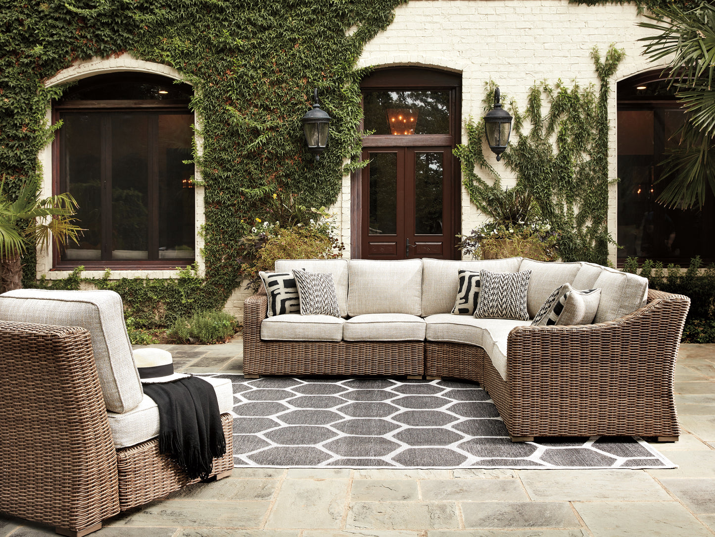 Cassel Furniture Outlet - Ashley Furniture - Beachcroft Outdoor - 5-Piece Outdoor Seating Set / Beige - P791P8