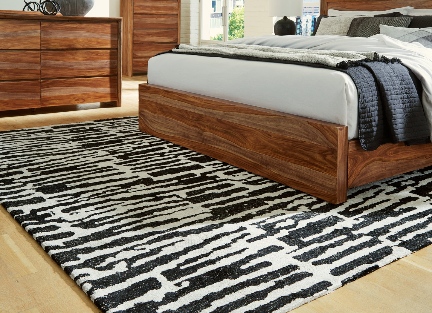 Cassel Furniture Outlet - Ashley Furniture - Bramshaw Rug - 8' x 10' Rug / Black/Ivory - R406761