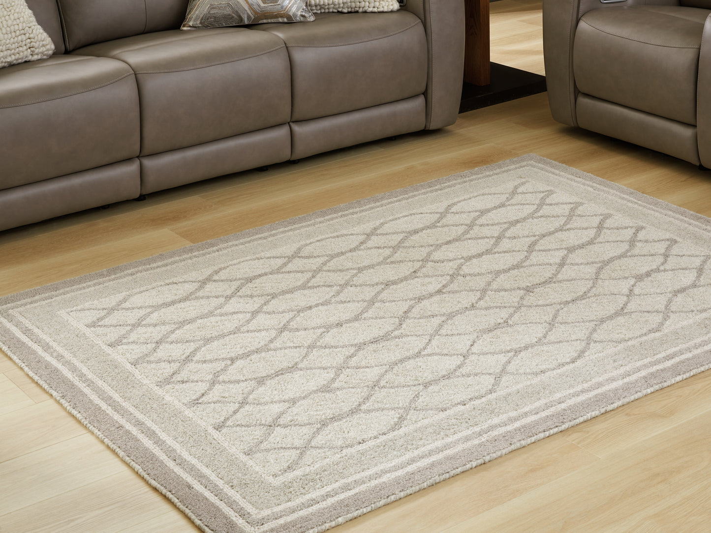 Cassel Furniture Outlet - Ashley Furniture - Wimney Rug - Medium Rug / Gray - R407282