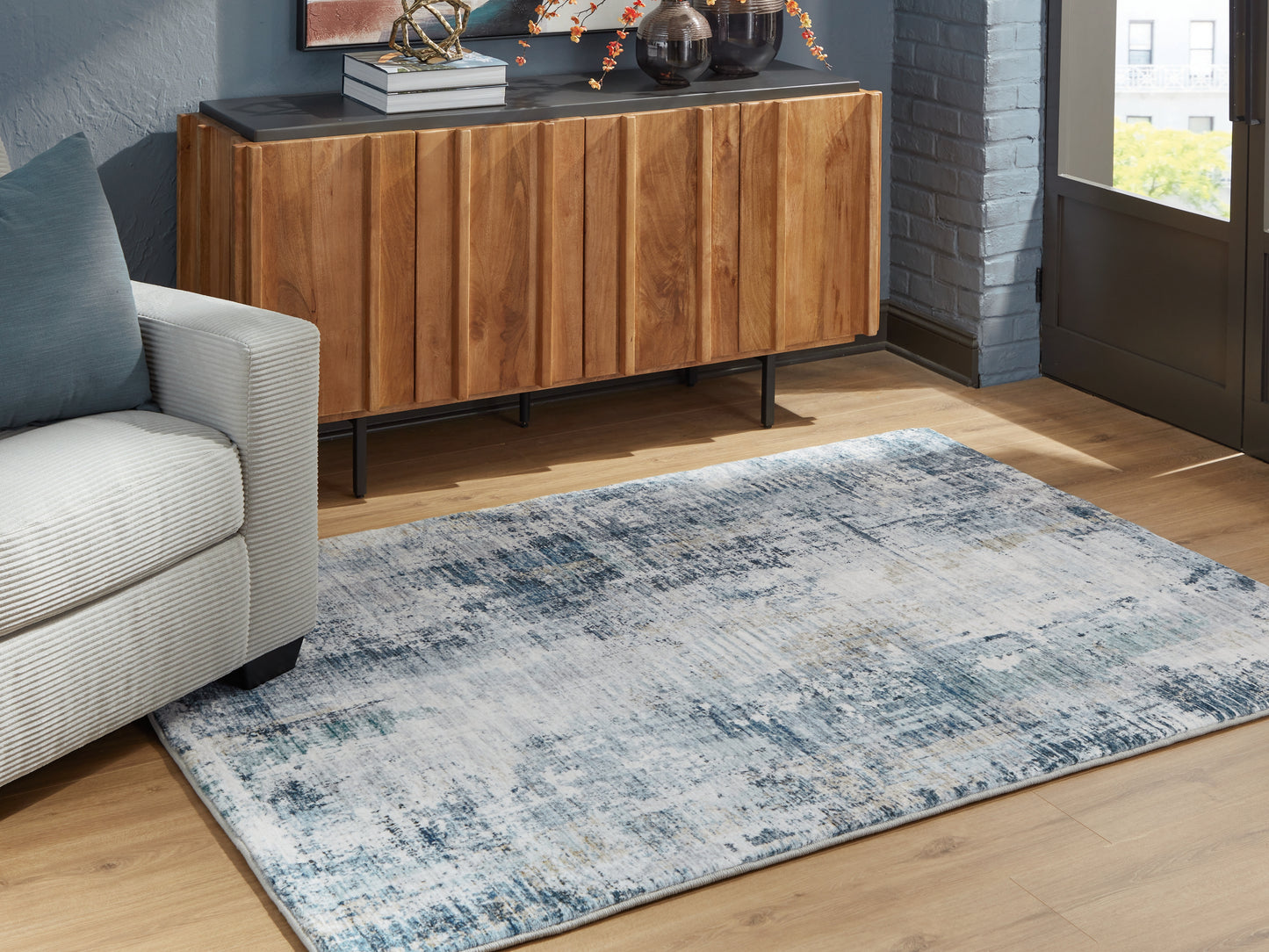 Cassel Furniture Outlet - Ashley Furniture - Arlenmont Rug - 5' x 7' Area Rug / Blue/White/Brown - R407482