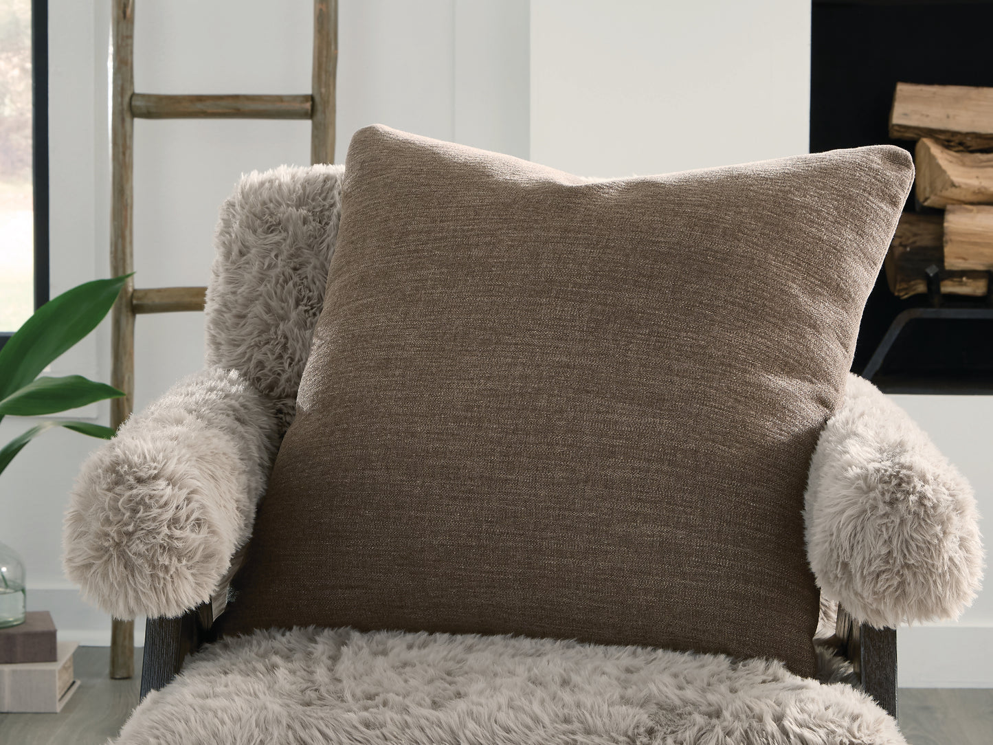 Cassel Furniture Outlet - Ashley Furniture - Brockbert Pillows - Pillow (4/CS) / Brown - A1001130