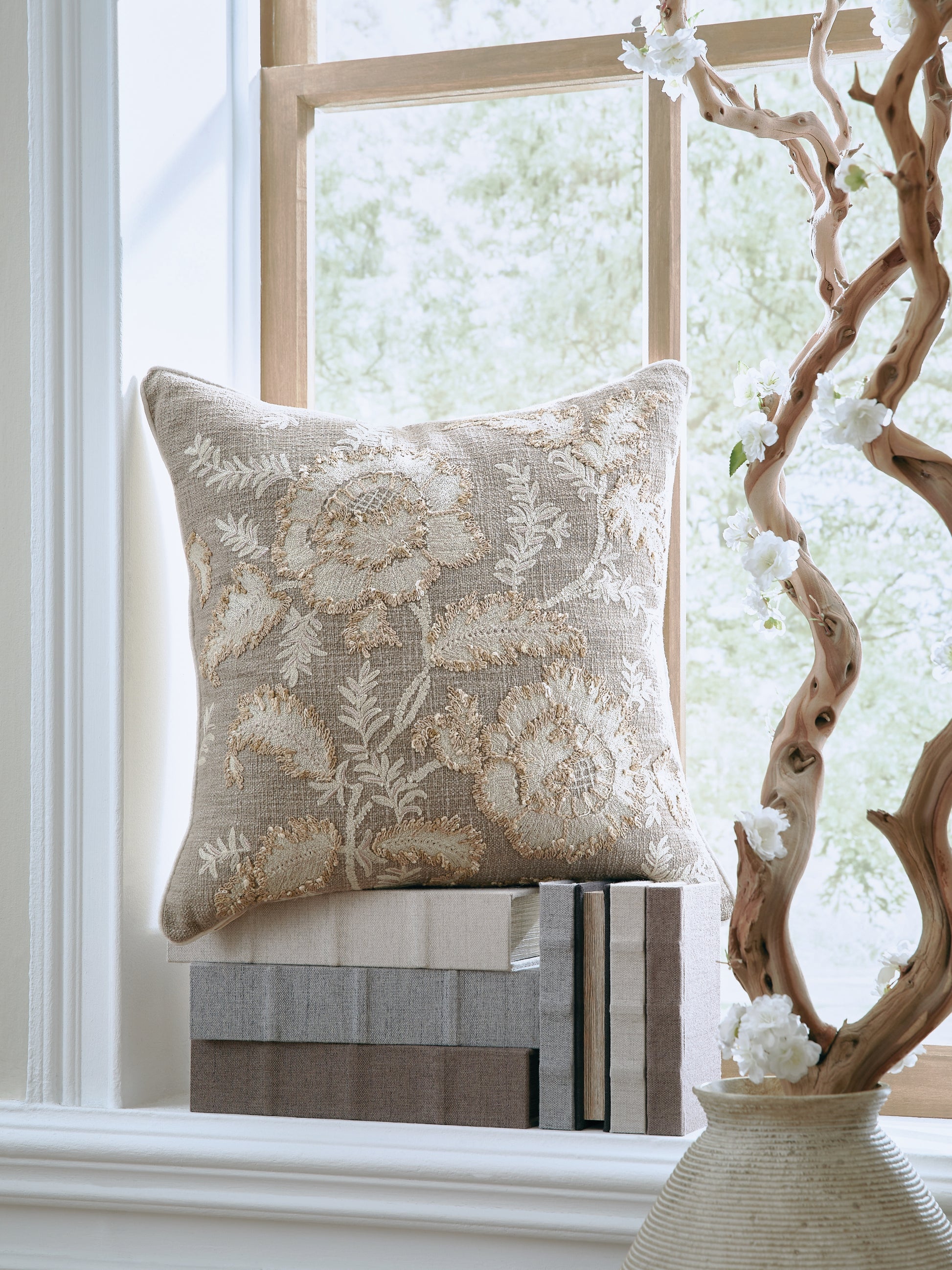 Cassel Furniture Outlet - Ashley Furniture - Viveka Pillows - Pillow (4/CS) - A1001146