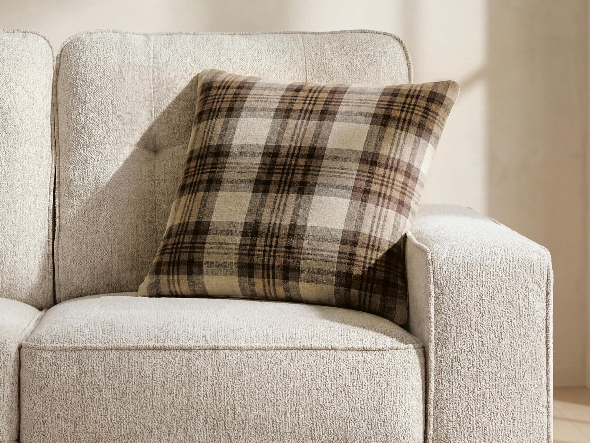 Cassel Furniture Outlet - Ashley Furniture - Varnburg Pillows - Pillow (4/CS) - A1001182