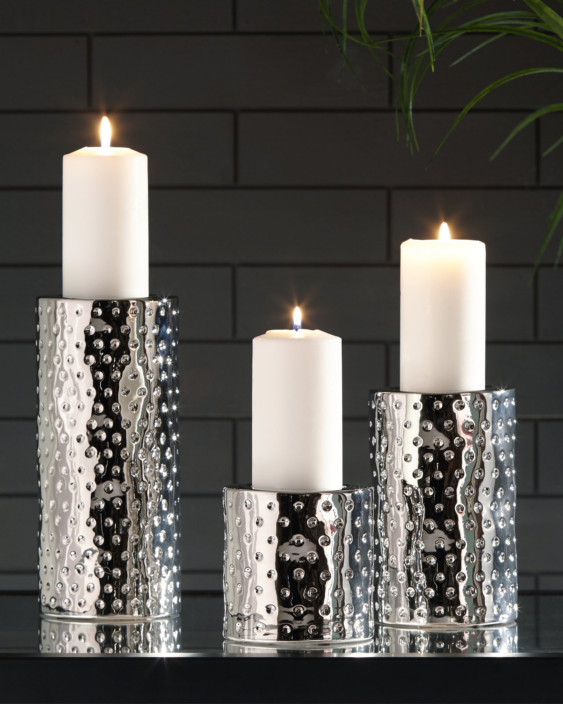Cassel Furniture Outlet - Ashley Furniture - Marisa Candle Holder - Candle Holder Set (3/CN) / Silver Finish - A2000460