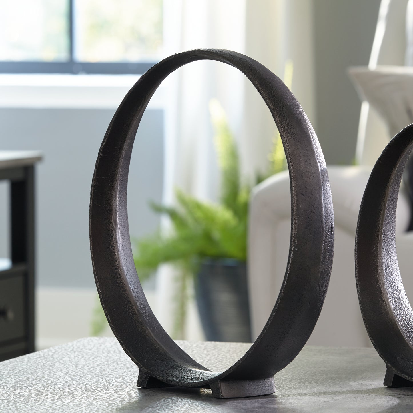 Cassel Furniture Outlet - Ashley Furniture - Ryandale Sculpture - Sculpture / Antique Black - A2000498S