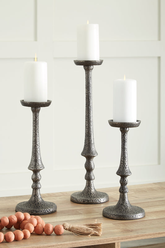 Eravell Candle Holder