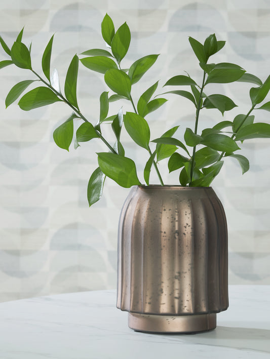 Cassel Furniture Outlet - Ashley Furniture - Briarcott Vase - Vase / Brown - A2000703