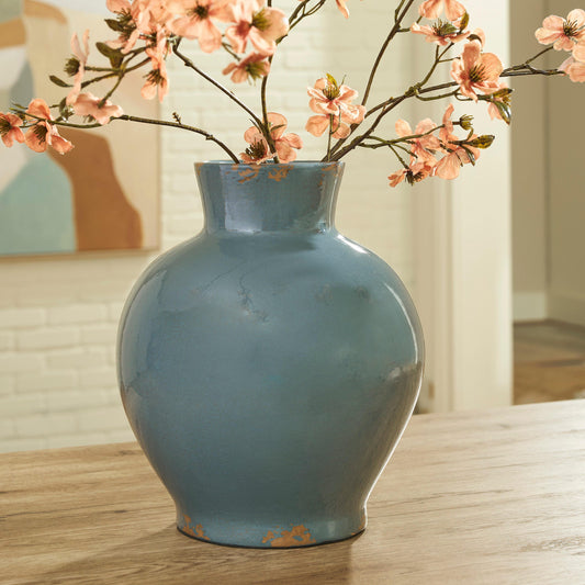 Cassel Furniture Outlet - Ashley Furniture - Giliburgh Vase - Vase - A2000958