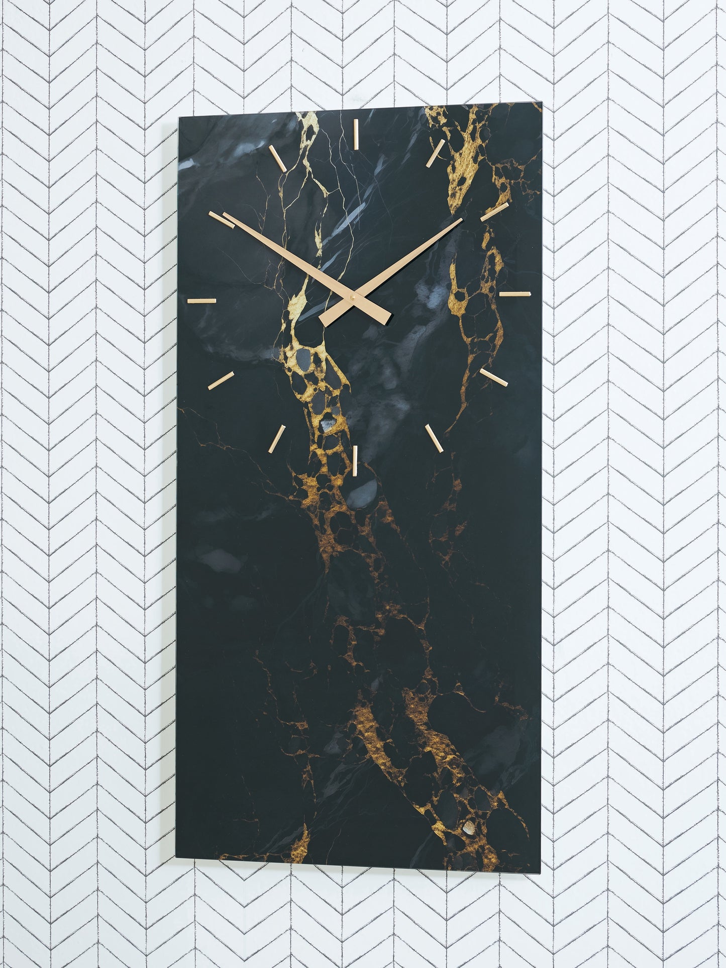 Cassel Furniture Outlet - Ashley Furniture - Teague Wall Decor - Wall Clock / Black/Gold Finish - A8010430