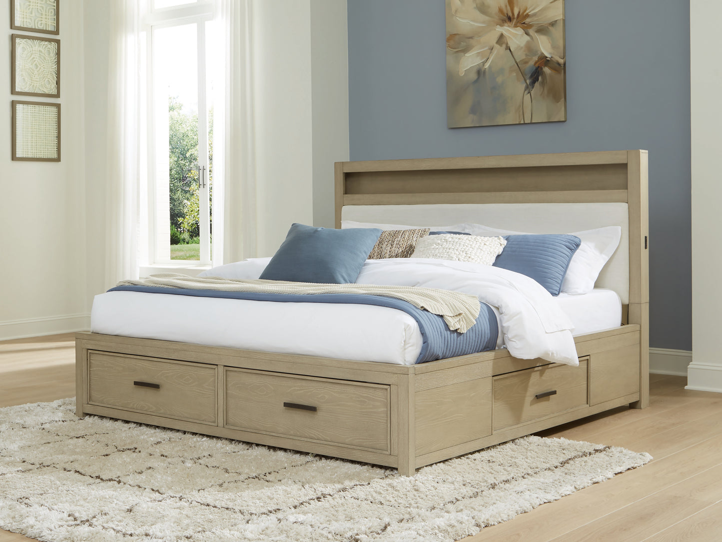 Calmoro Bedroom
