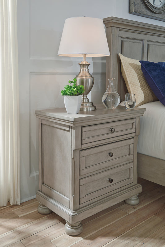 Cassel Furniture Outlet - Ashley Furniture - Lettner Bedroom - California King Sleigh Bed / Light Gray - B733B36