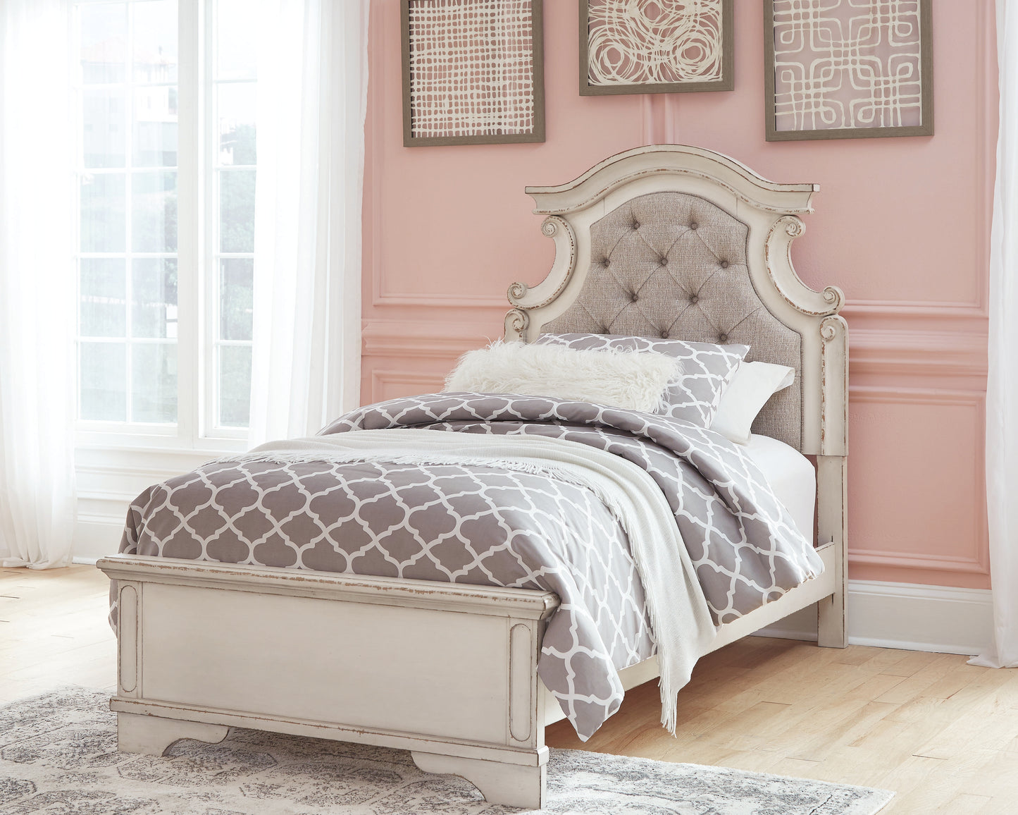 Cassel Furniture Outlet - Ashley Furniture - Realyn Bedroom - Full Panel Bed / Chipped White - B743B14