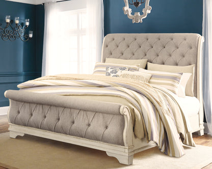Cassel Furniture Outlet - Ashley Furniture - Realyn Bedroom - Queen Sleigh Bed / Chipped White - B743B4