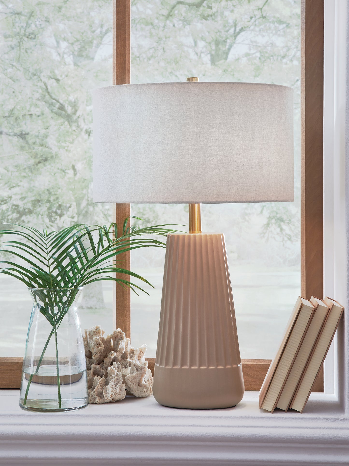 Cassel Furniture Outlet - Ashley Furniture - Dellner Lighting - Ceramic Table Lamp (1/CN) - L100854
