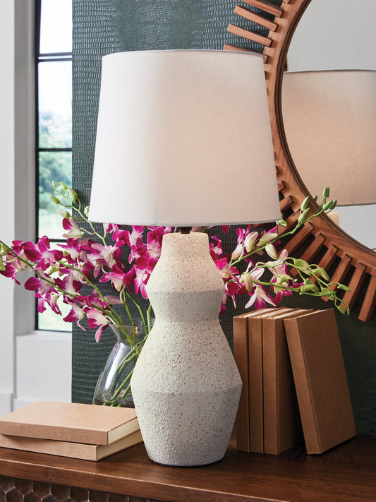 Cassel Furniture Outlet - Ashley Furniture - Dawthorne Lighting - Paper Table Lamp (1/CN) / Cream - L236034