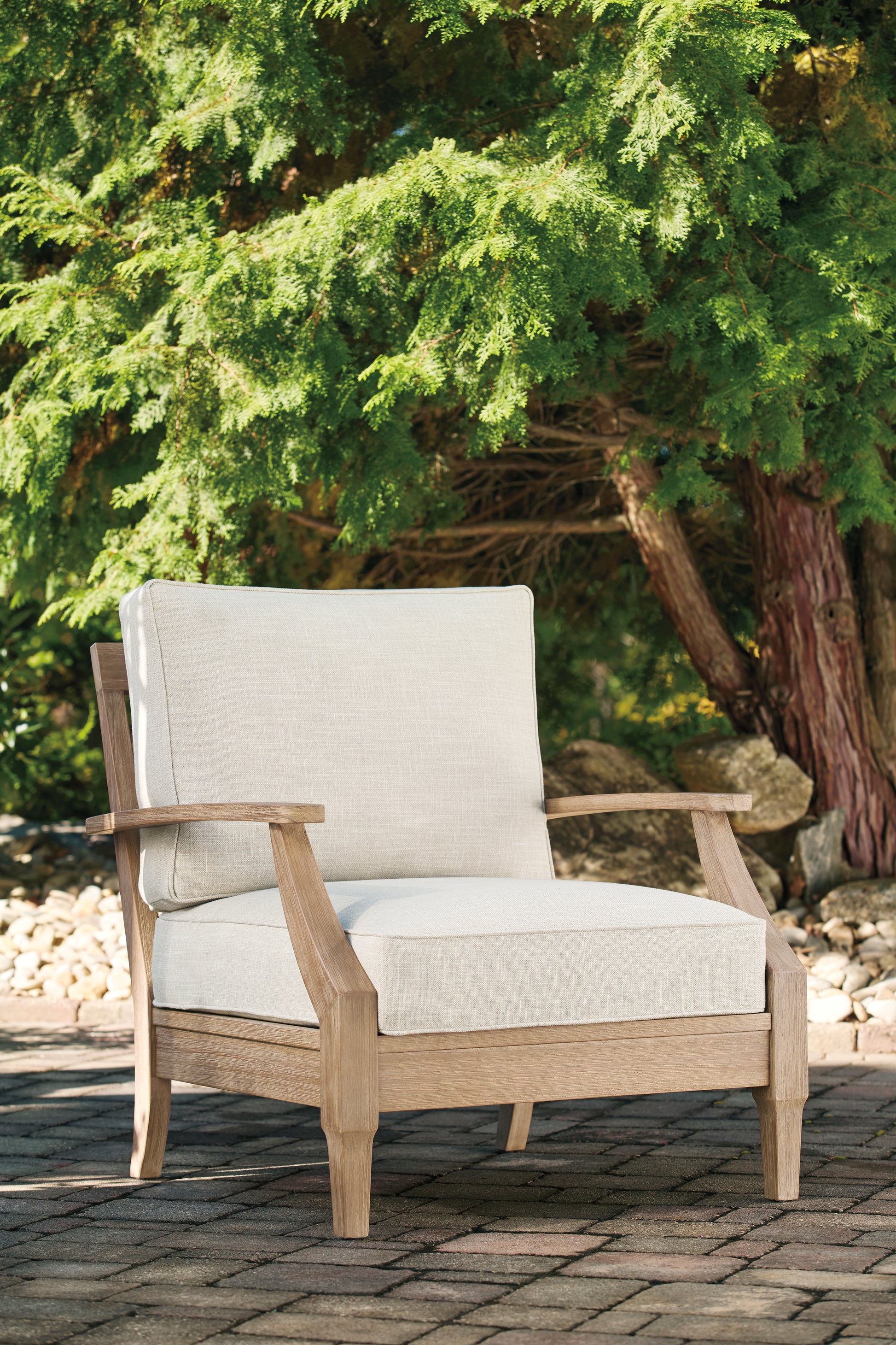 Cassel Furniture Outlet - Ashley Furniture - Carter Hall Outdoor - Lounge Chair w/Cushion (1/CN) / Beige - P601-820