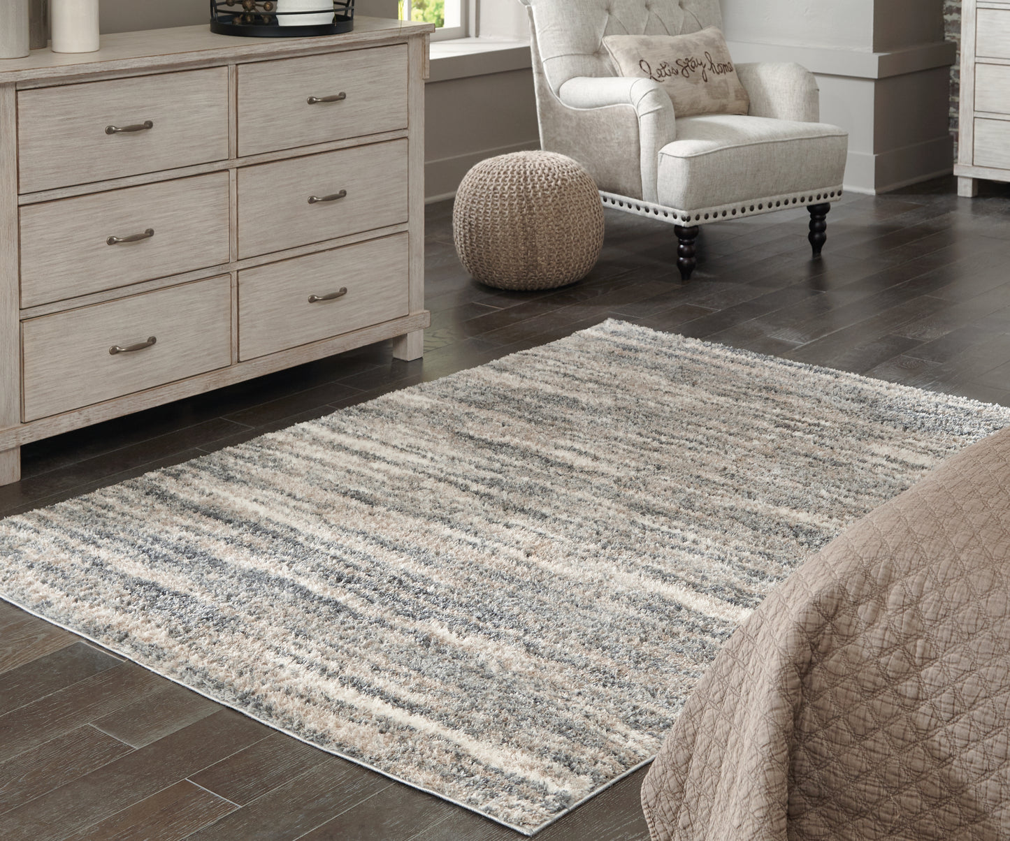 Cassel Furniture Outlet - Ashley Furniture - Gizela Rug - 5'3" x 7'3" Rug / Ivory/Beige/Gray - R404862