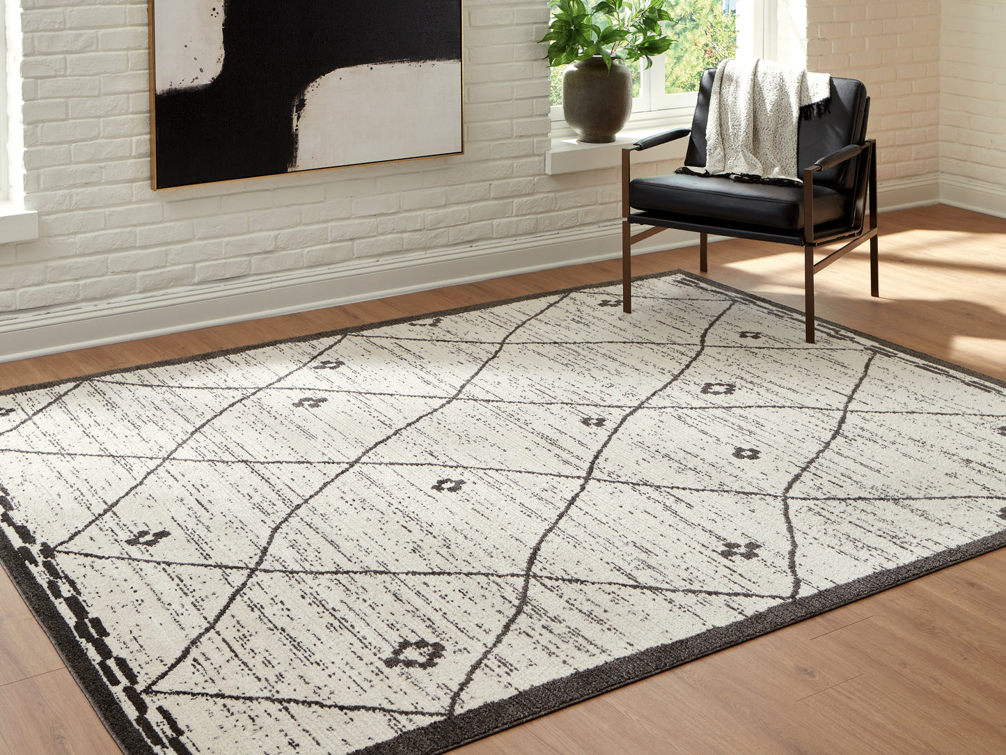Cassel Furniture Outlet - Ashley Furniture - Fenriston Rug - Large Rug - R408301