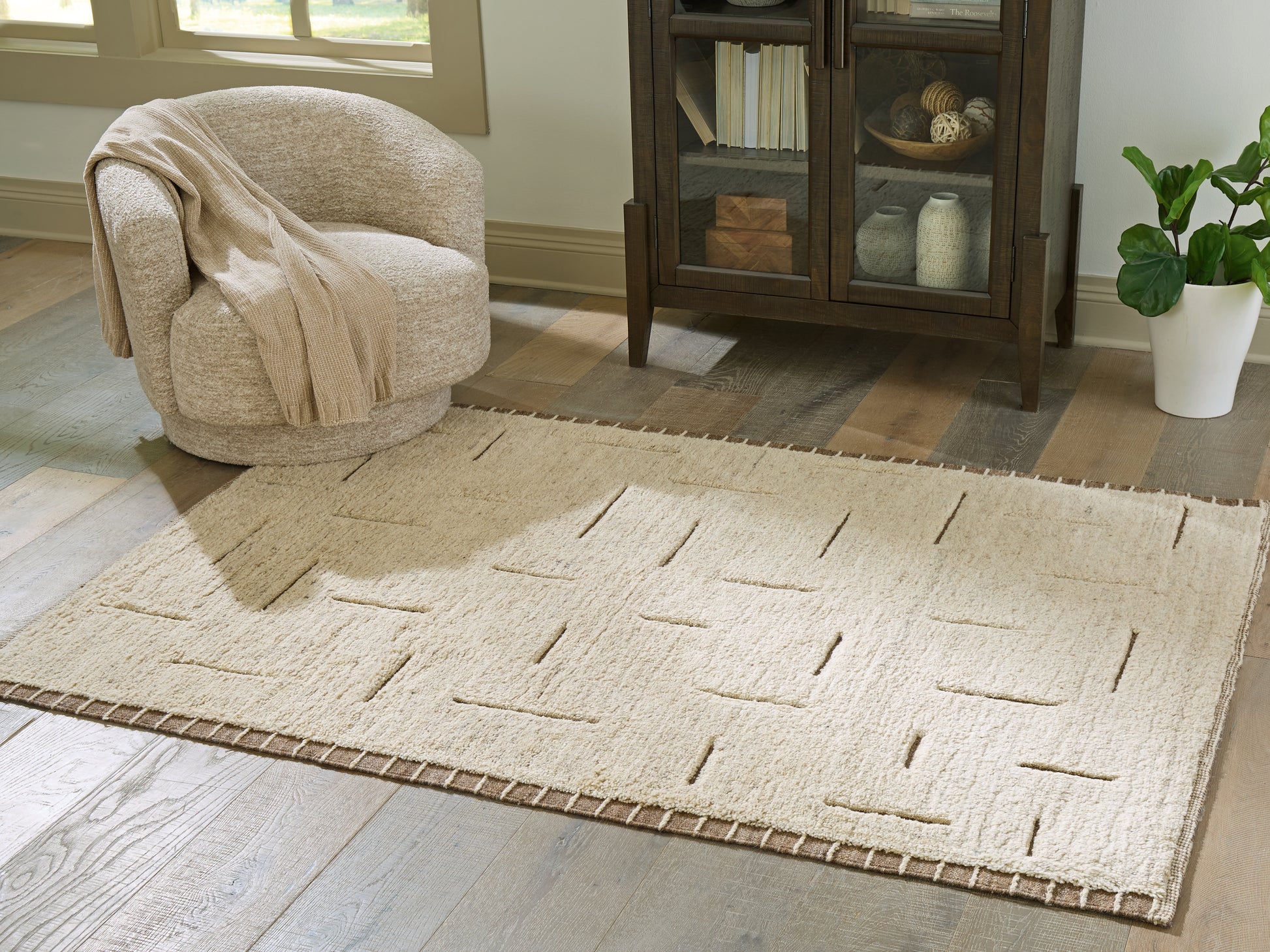 Cassel Furniture Outlet - Ashley Furniture - Clayman Rug - Medium Rug - R408342