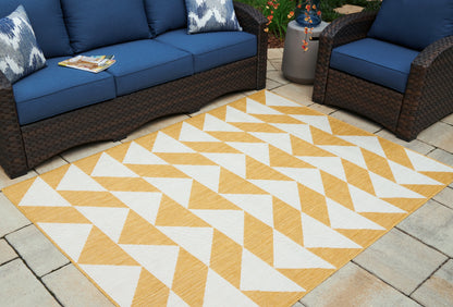 Cassel Furniture Outlet - Ashley Furniture - Thomley Rug - 8' x 10' Rug / Ivory/Yellow - R900061