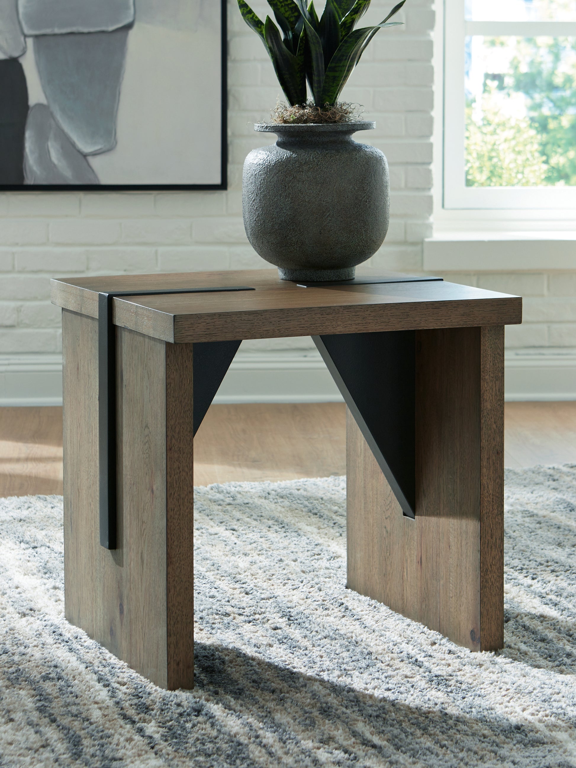 Cassel Furniture Outlet - Ashley Furniture - Kandinew End Table - Square End Table - T554-2
